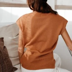 SINA Sweaters Geena Shoulder Pad Sweater In Camel