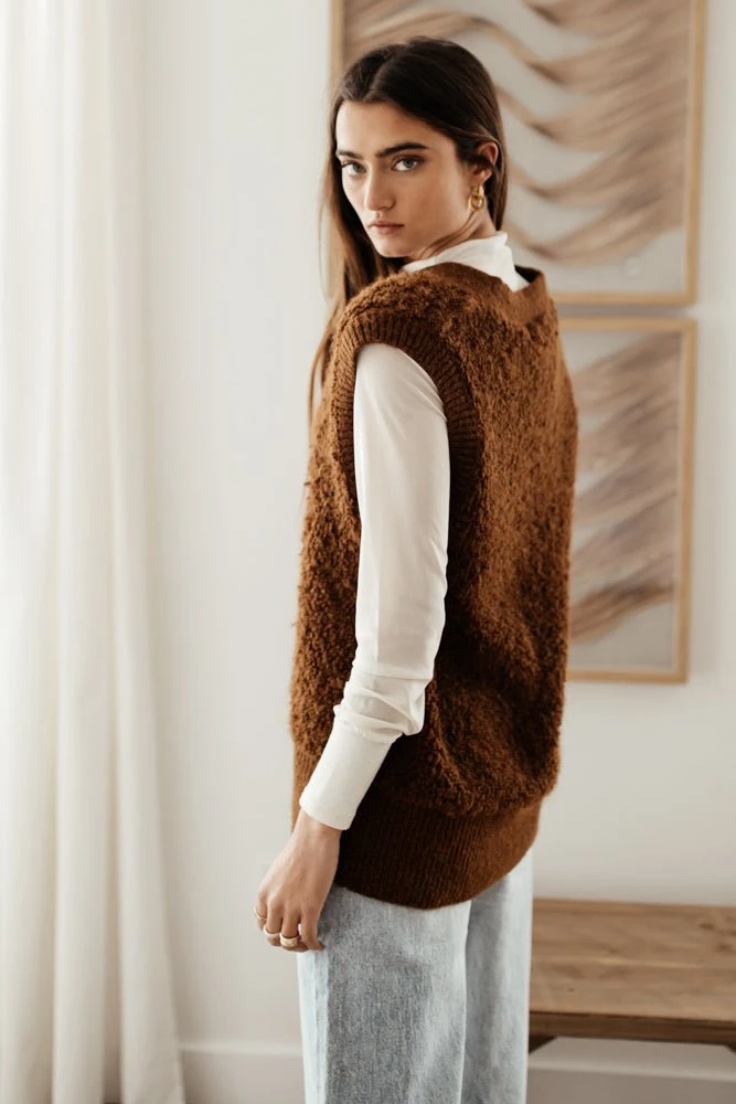 Vero Moda Lucia Sweater Vest In Brown 5 Vero Moda Lucia Sweater Vest In Brown
