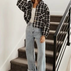 PROMESA Aubrey Cropped Shacket