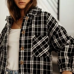 PROMESA Aubrey Cropped Shacket