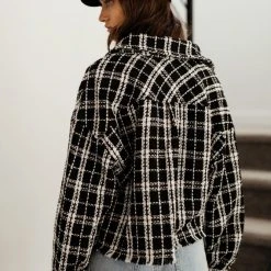 PROMESA Aubrey Cropped Shacket