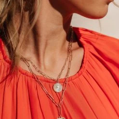 ESSENCE COLLECTION Adalynn Necklace Necklaces