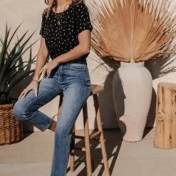 KanCan Tayla Mom Jeans In Medium Wash