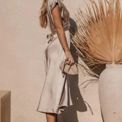 WORUI Rosalind Midi Dress In Champagne