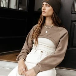 Sweaters Vero Moda Alia Ultra-Cropped Sweater In Taupe