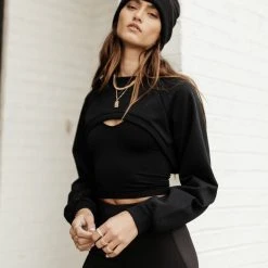 Sweaters Vero Moda Alia Ultra-Cropped Sweater In Black