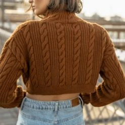 LISTICLE Sweaters Kenneth Cropped Sweater 19 LISTICLE Sweaters Kenneth Cropped Sweater