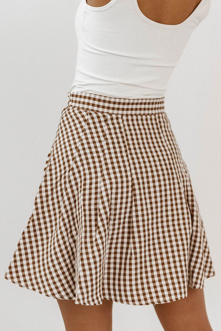 LISTICLE Skirts Gabby Pleated Gingham Skirt In Brown - FINAL SALE 4 LISTICLE Skirts Gabby Pleated Gingham Skirt In Brown - FINAL SALE