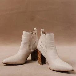 FREE SOUL/MIRACLE MILE Shoes Finley Heeled Boots In Taupe