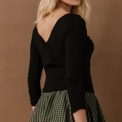 LUSH CLOTHING Harley Ribbed Top In Black