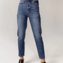 KANCAN Bohme Payton Mom Jeans In Medium Wash