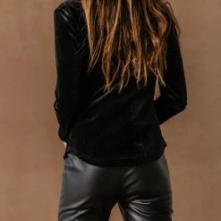 SINA Shirts & Blouses Aida Velvet Top In Black