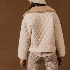 PAPER CRANE Essence Quilted Short Jacket