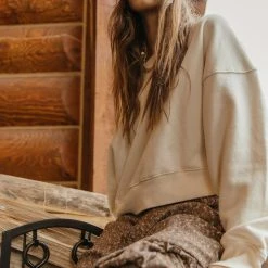 SINA Isis Cropped Pullover In Cream - FINAL SALE