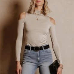 FINAL TOUCH COLLECTION Cathy Open Shoulder Top In Cream - FINAL SALE