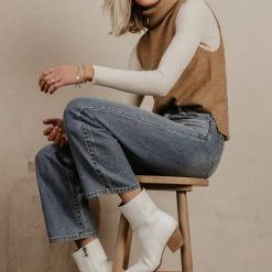 Sweaters Vero Moda Lia Sweater Vest In Camel