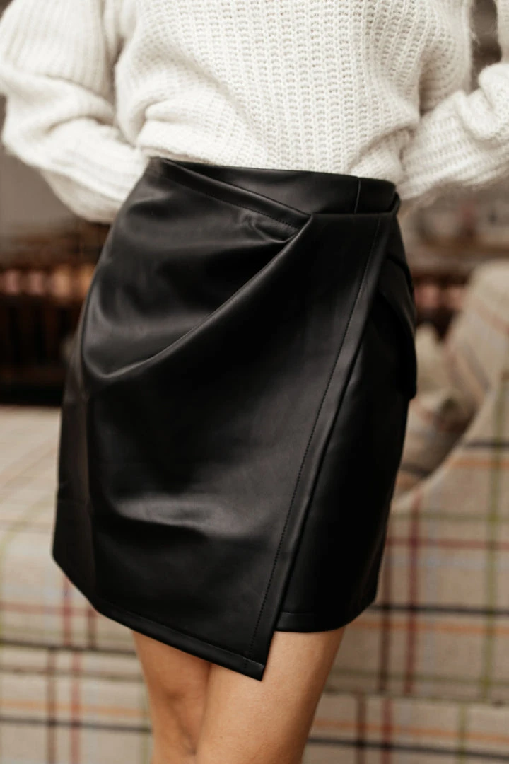 Skirts Vero Moda Asymmetrical Mini Skirt 3 Skirts Vero Moda Asymmetrical Mini Skirt