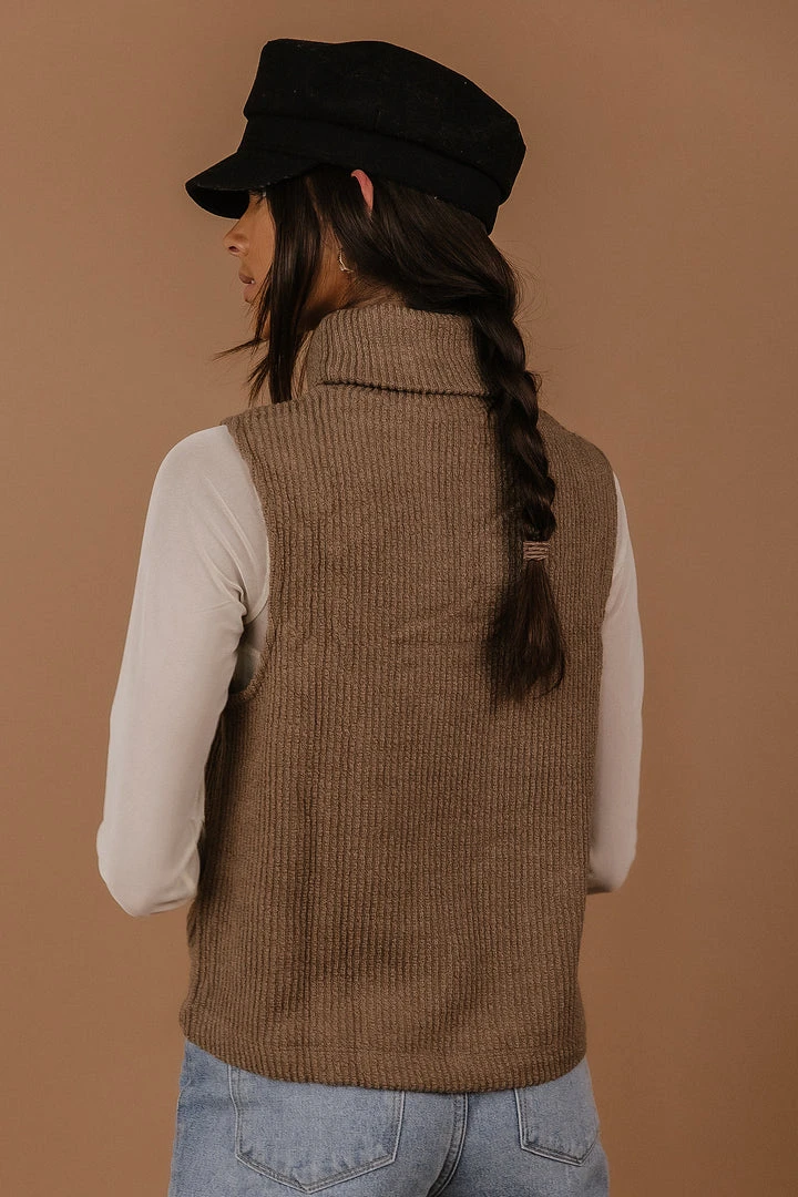 Sweaters Vero Moda River Sweater Vest In Brown - FINAL SALE 10 Sweaters Vero Moda River Sweater Vest In Brown - FINAL SALE