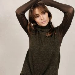 Vero Moda Lia Sweater Vest In Ivory Sweaters