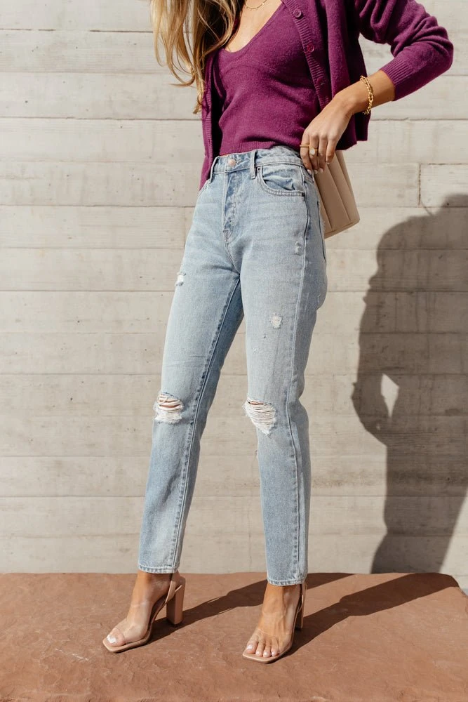 HIDDEN JEANS Adriana Straight Leg Denim In Light Wash 4 HIDDEN JEANS Adriana Straight Leg Denim In Light Wash