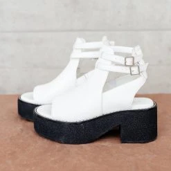 FREE SOUL/MIRACLE MILE Alejandra Heeled Sandals In White