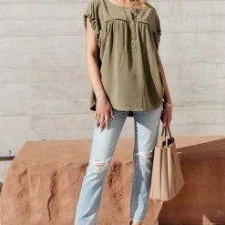 SINA Fresh Markdowns Ginger Top In Olive - FINAL SALE