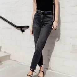 KanCan Tayla Mom Jeans In Black- FINAL SALE