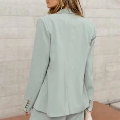 AARON & AMBER Romaine Blazer In Sage