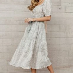 MOON RIVER Fresh Markdowns Livie Midi Dress In Pink - FINAL SALE