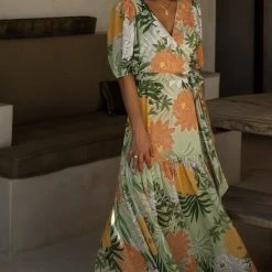 Flying Tomato Lucy Floral Dress New Arrivals