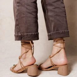 FREE SOUL/MIRACLE MILE Freya Strappy Sandals In Tan