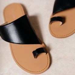 FREE SOUL/MIRACLE MILE Ella Sandals In Black Shoes