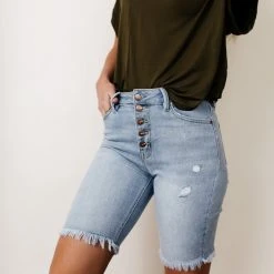 KANCAN Carmen Button Fly Bermuda In Black