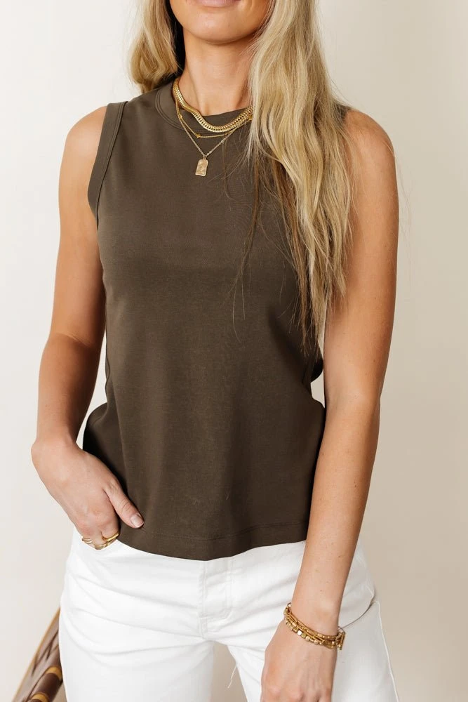 WORUI Kirby Tank In White Bohme Essentials 9 WORUI Kirby Tank In White Bohme Essentials