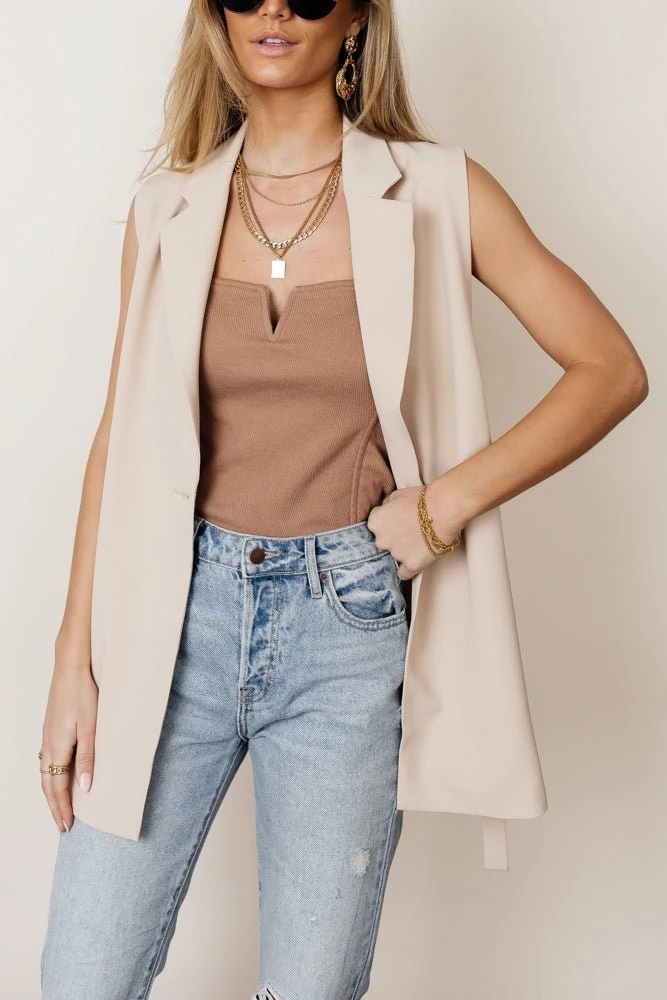 WORUI Rosamund Open Side Vest In Tan 8 WORUI Rosamund Open Side Vest In Tan