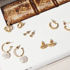 LA RADIANT VAL JEAN GLOBAL Maeve Earring Set