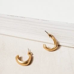 LA RADIANT VAL JEAN GLOBAL Isabel Hoop Earrings