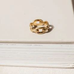 LA RADIANT VAL JEAN GLOBAL Isabelle Ring