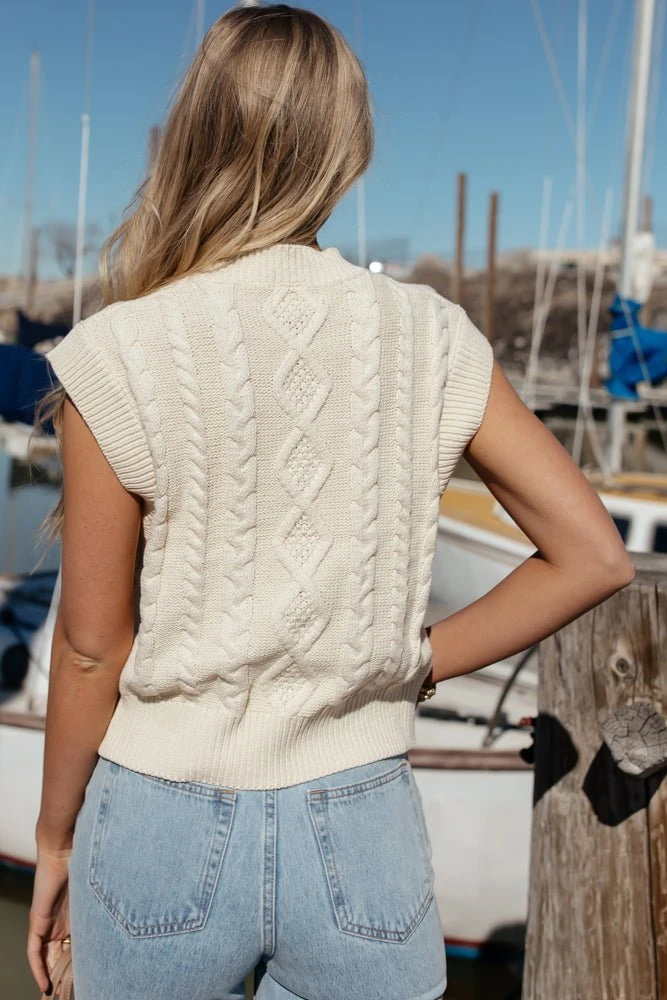 TEA N ROSE Calla Sweater Vest Tops 8 TEA N ROSE Calla Sweater Vest Tops