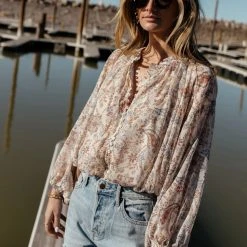 DRESS FORUM Llana Button Blouse