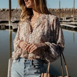 DRESS FORUM Llana Button Blouse