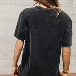 WORUI Long Live Graphic Tee Tops 16 WORUI Long Live Graphic Tee Tops