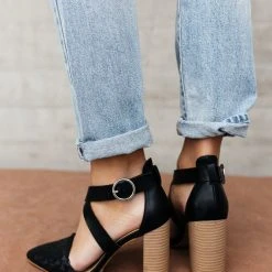 FREE SOUL/MIRACLE MILE Zoey Heels In Black Shoes