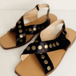 FREE SOUL/MIRACLE MILE Kylie Sandals In Tan - FINAL SALE Fresh Markdowns