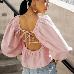 AARON & AMBER Carina Cropped Blouse In Pink Tops