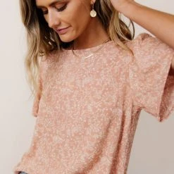 LAKE FLOWER FASHION Thalia Blouse In Salmon