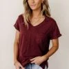 SINA Tops Ayla Tee In Burgundy