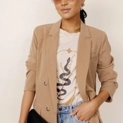 WORUI Tops Serpent Graphic Tee