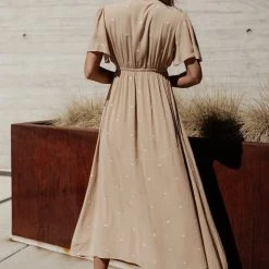 IN LOOM Lyla Embroidered Dress In Taupe