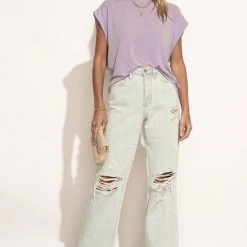 SINA Greta Muscle Tee In Lavender Tops